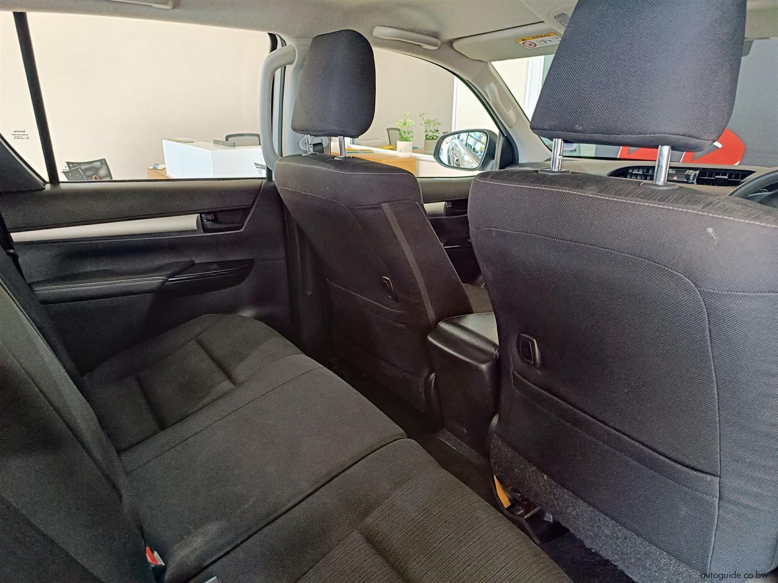 2024 Toyota Hilux Raider-X GD-6 2.4 4x4 AT photo