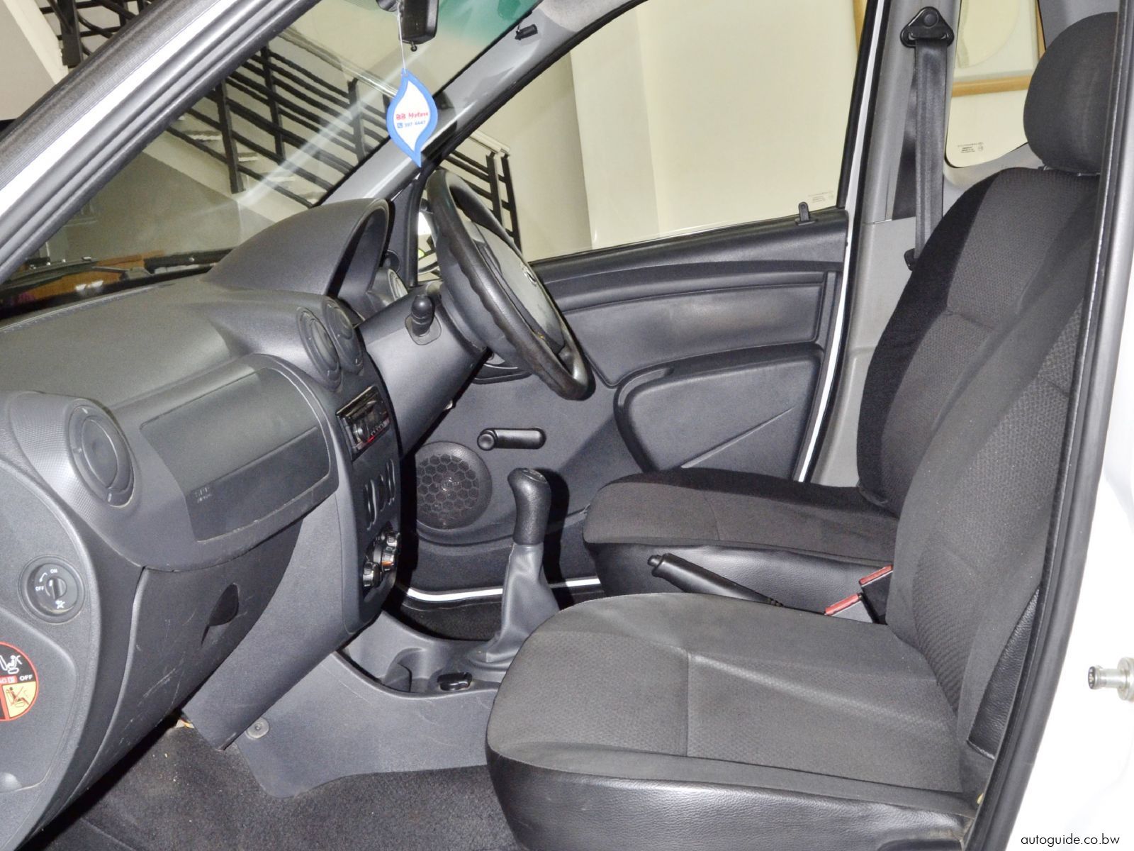 2022 Nissan NP200 Utility photo