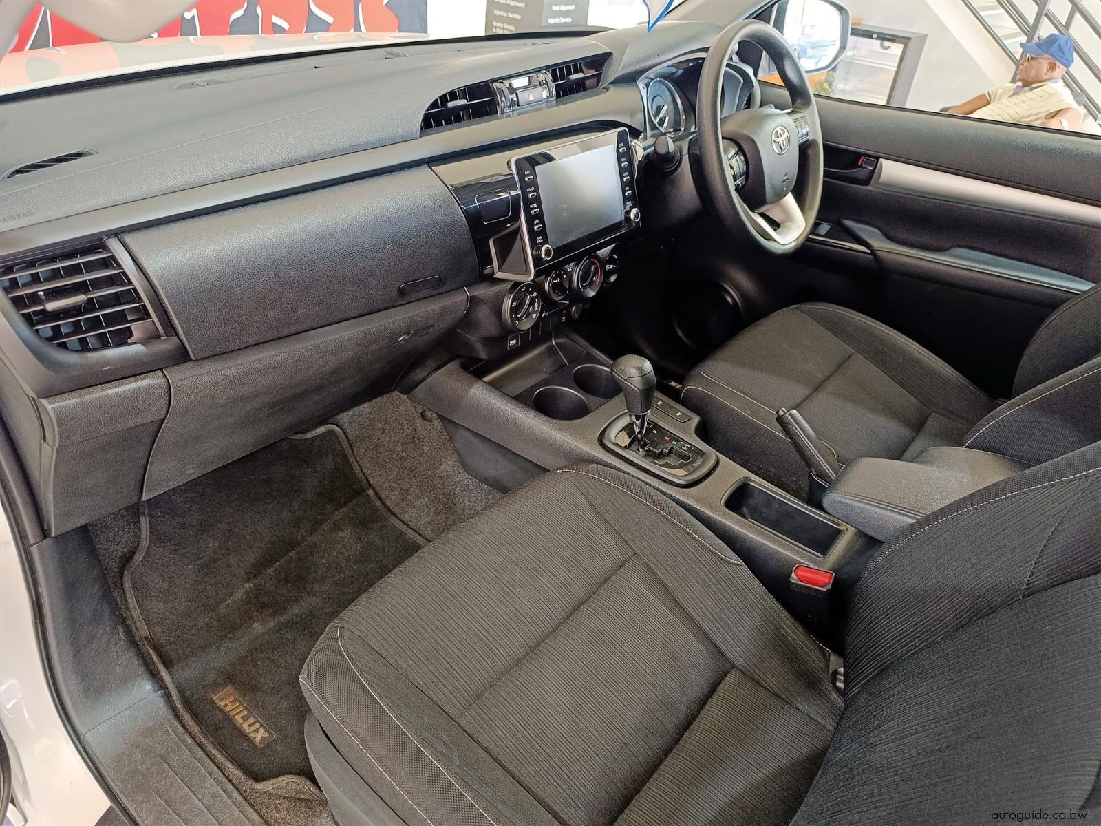 2024 Toyota Hilux Raider GD-6 2.4 4x4 AT photo