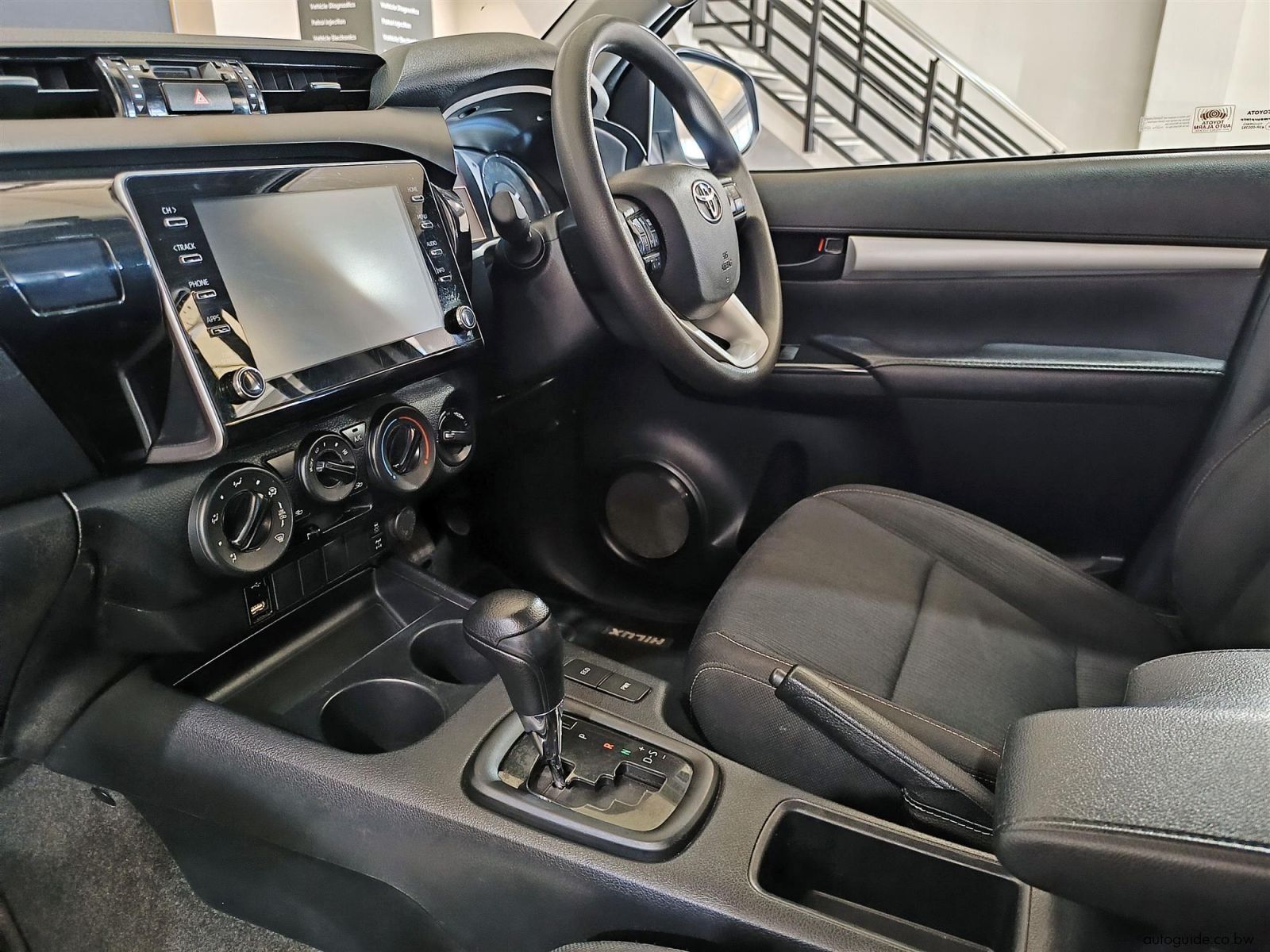 2023 Toyota Hilux Raider GD-6 2.4 4x4 AT photo