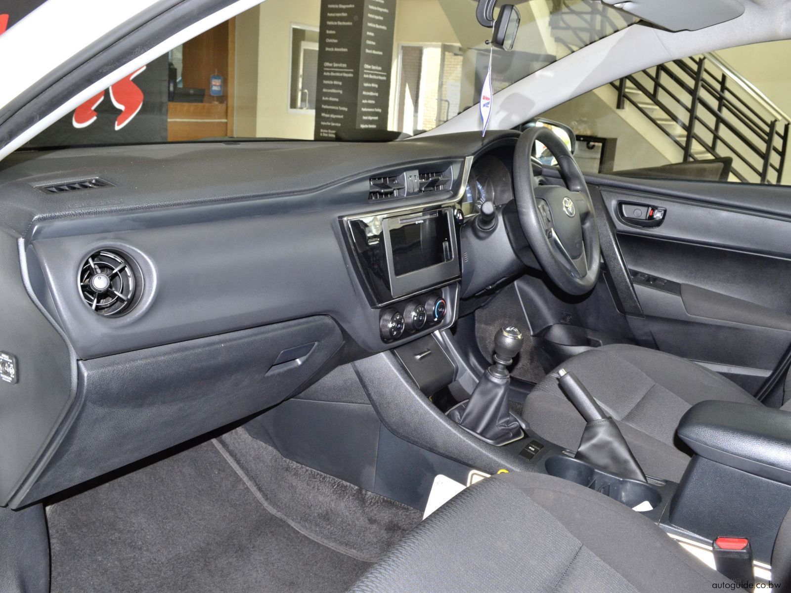 2024 Toyota Corolla Quest photo