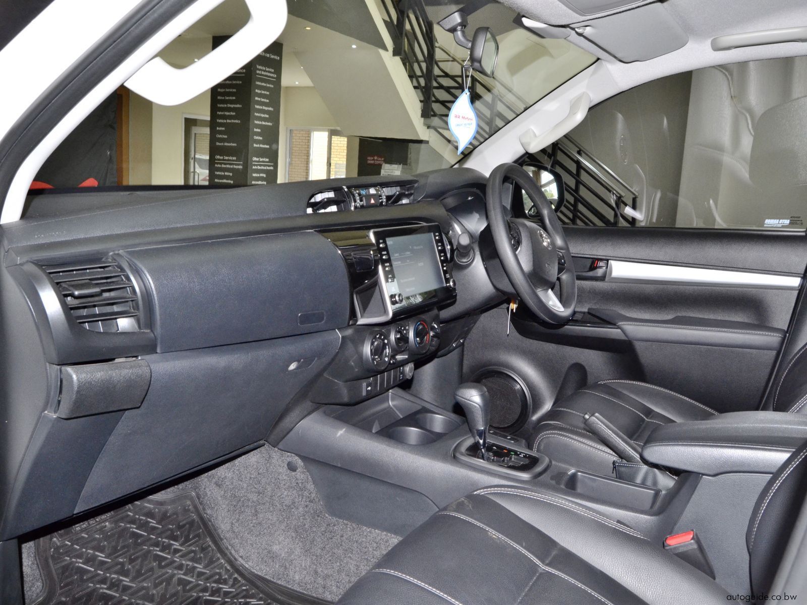 2025 Toyota Hilux GD6 photo