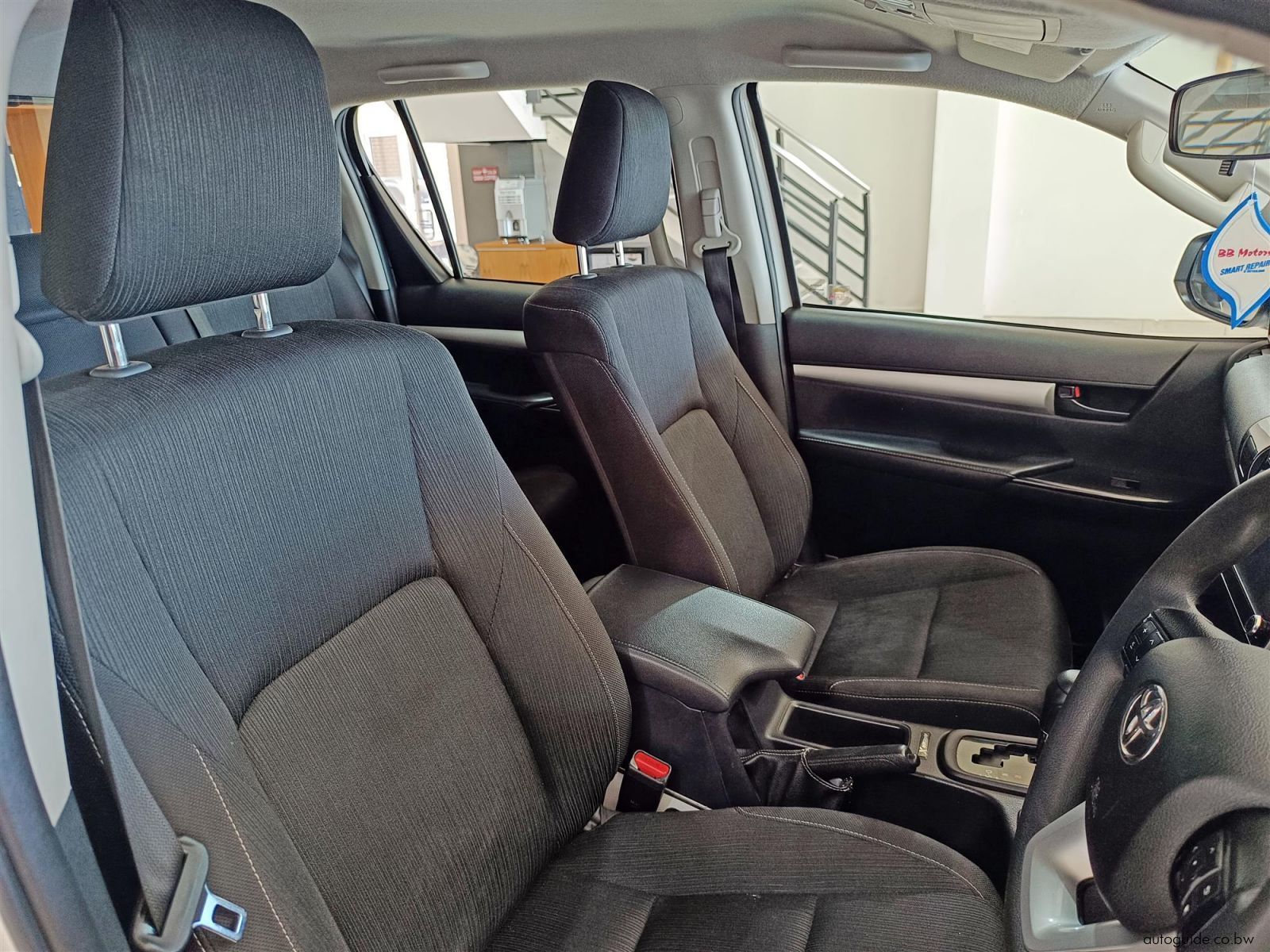 2024 Toyota Hilux Raider-X GD-6 2.4 4x4 AT photo