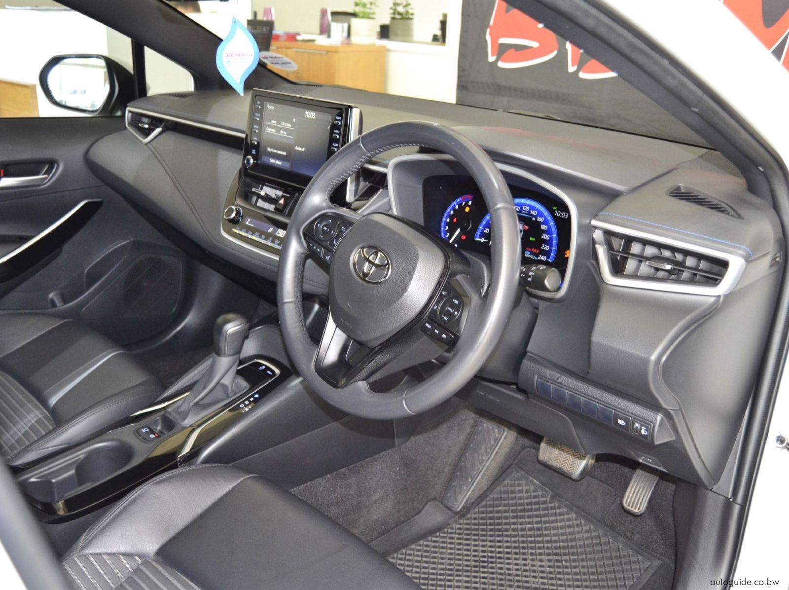 2020 Toyota Corolla XR pictures