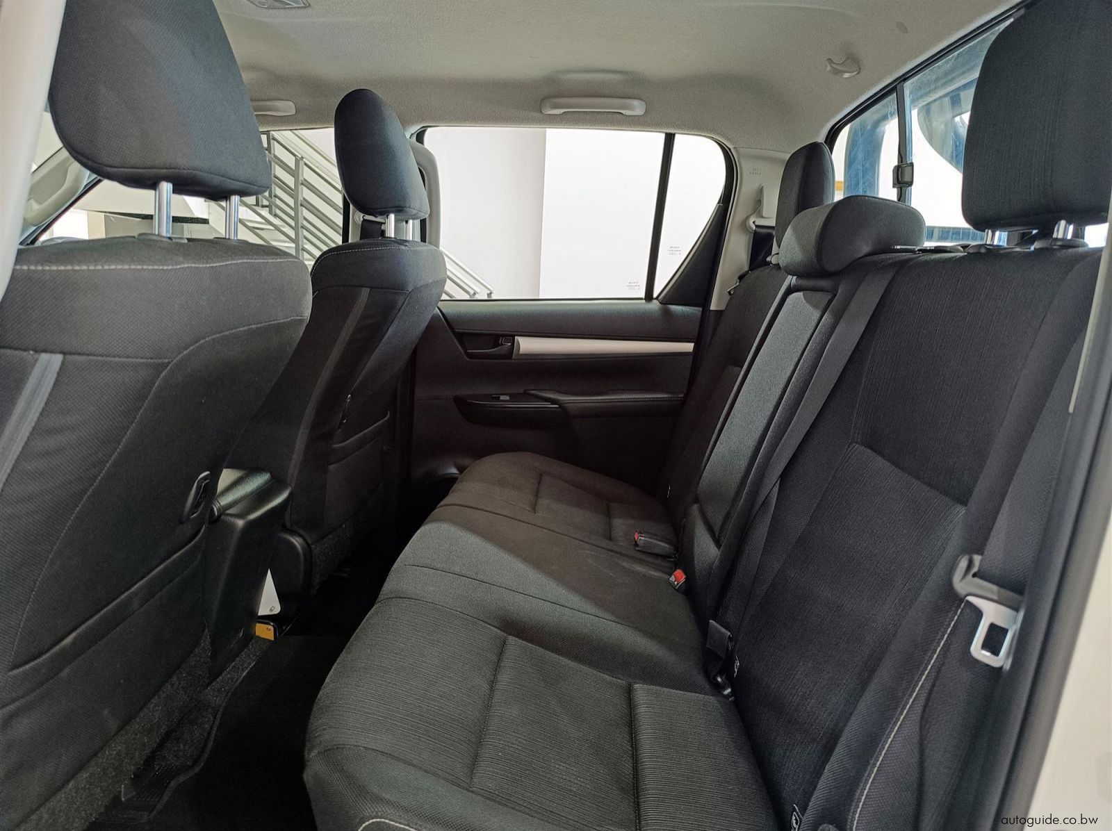 2024 Toyota Hilux Raider-X GD-6 2.4 4x4 AT pictures