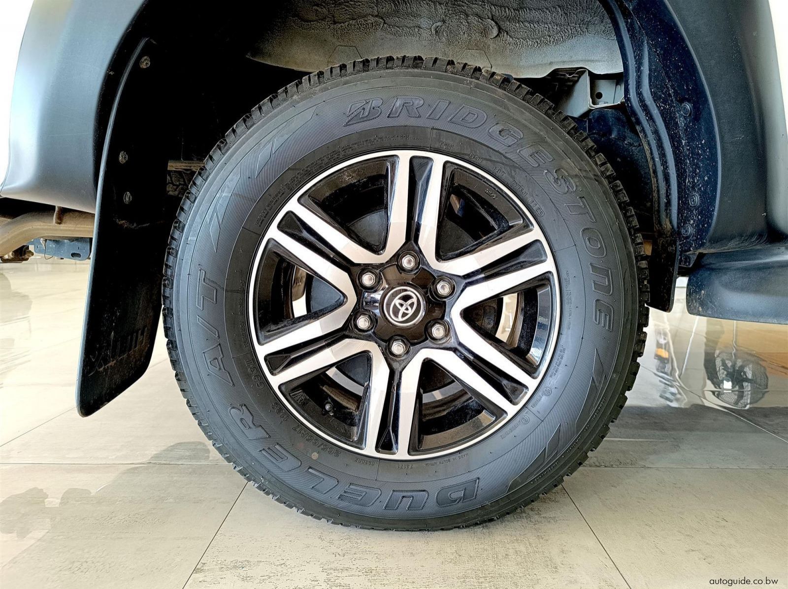 2024 Toyota Hilux Raider-X GD-6 2.4 4x4 AT pictures