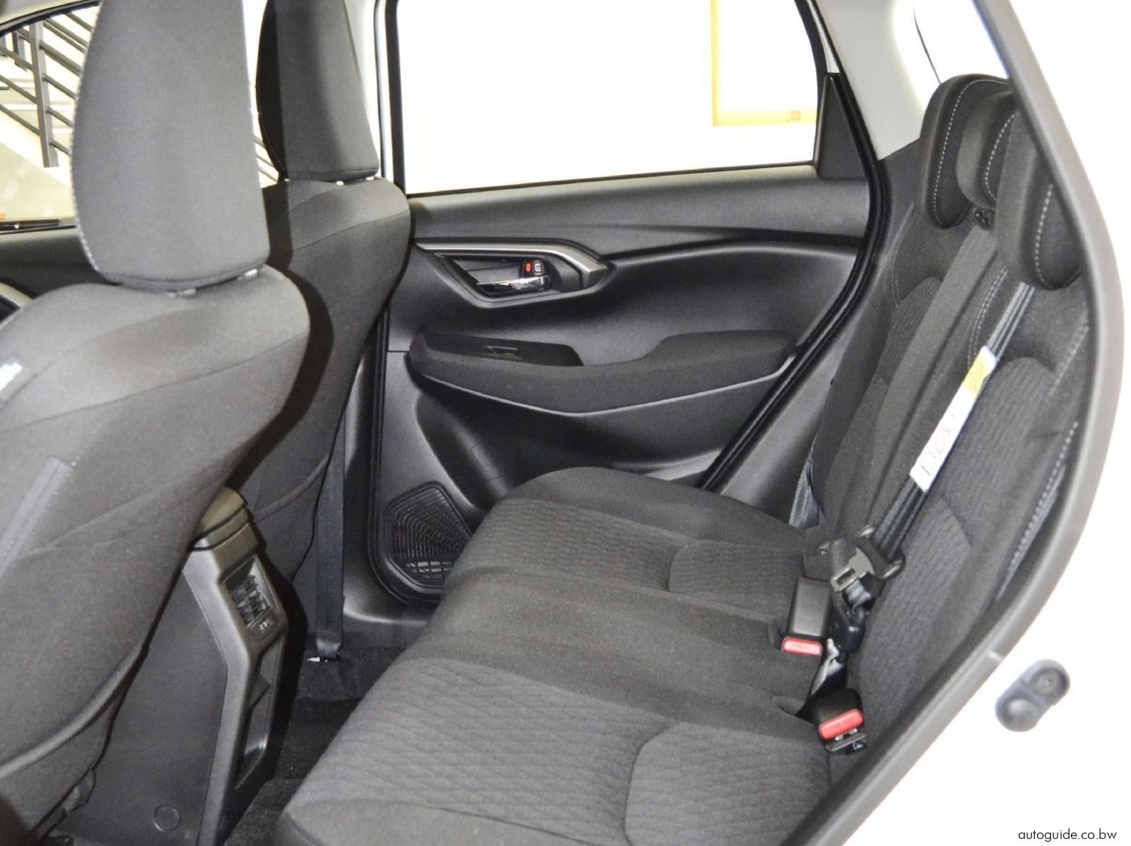 2025 Toyota Urban Cruiser XR pictures