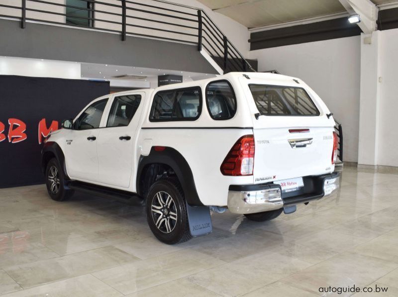 2023 Toyota Hilux Raider X pictures