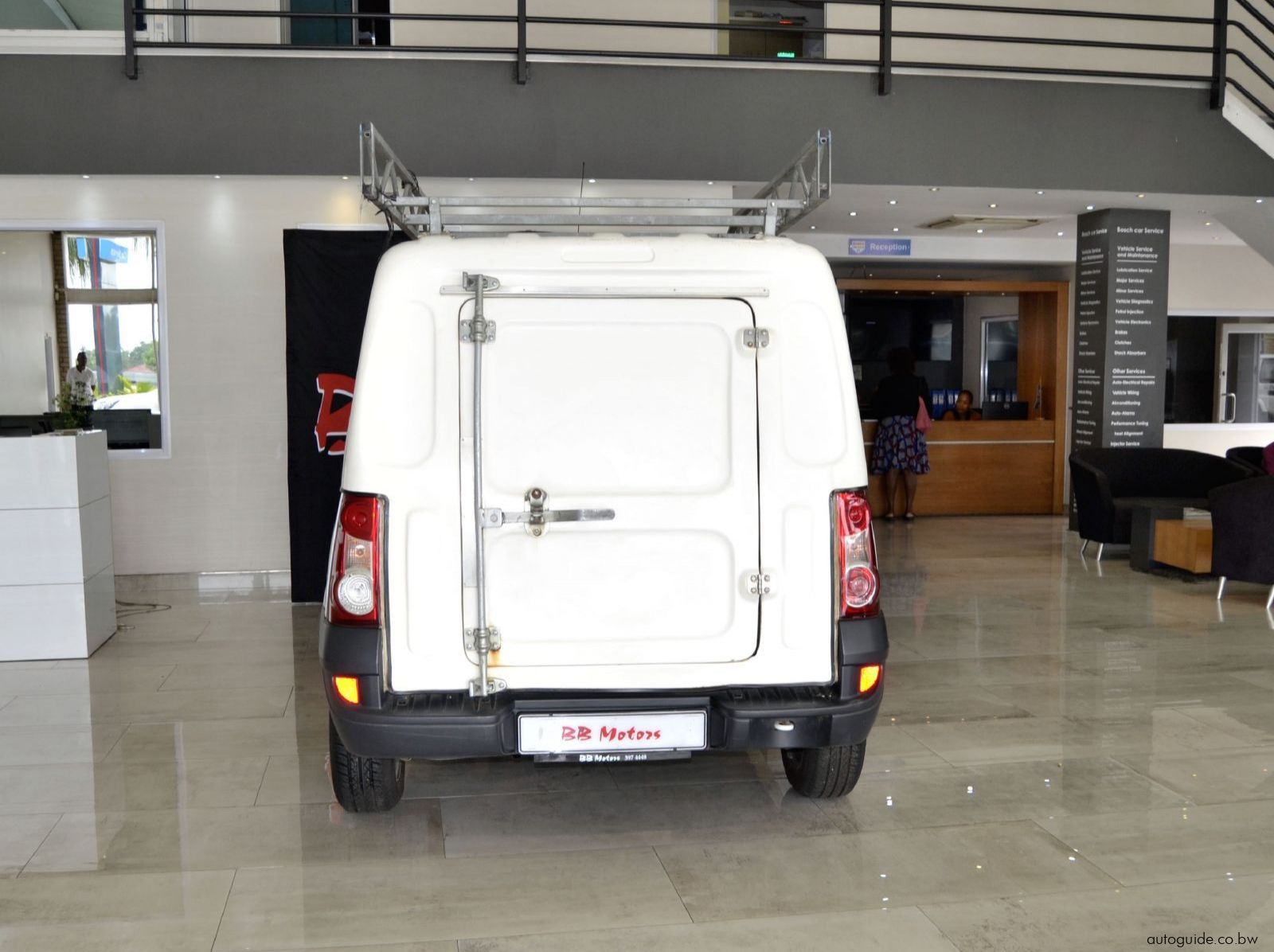 2022 Nissan NP200 Utility pictures