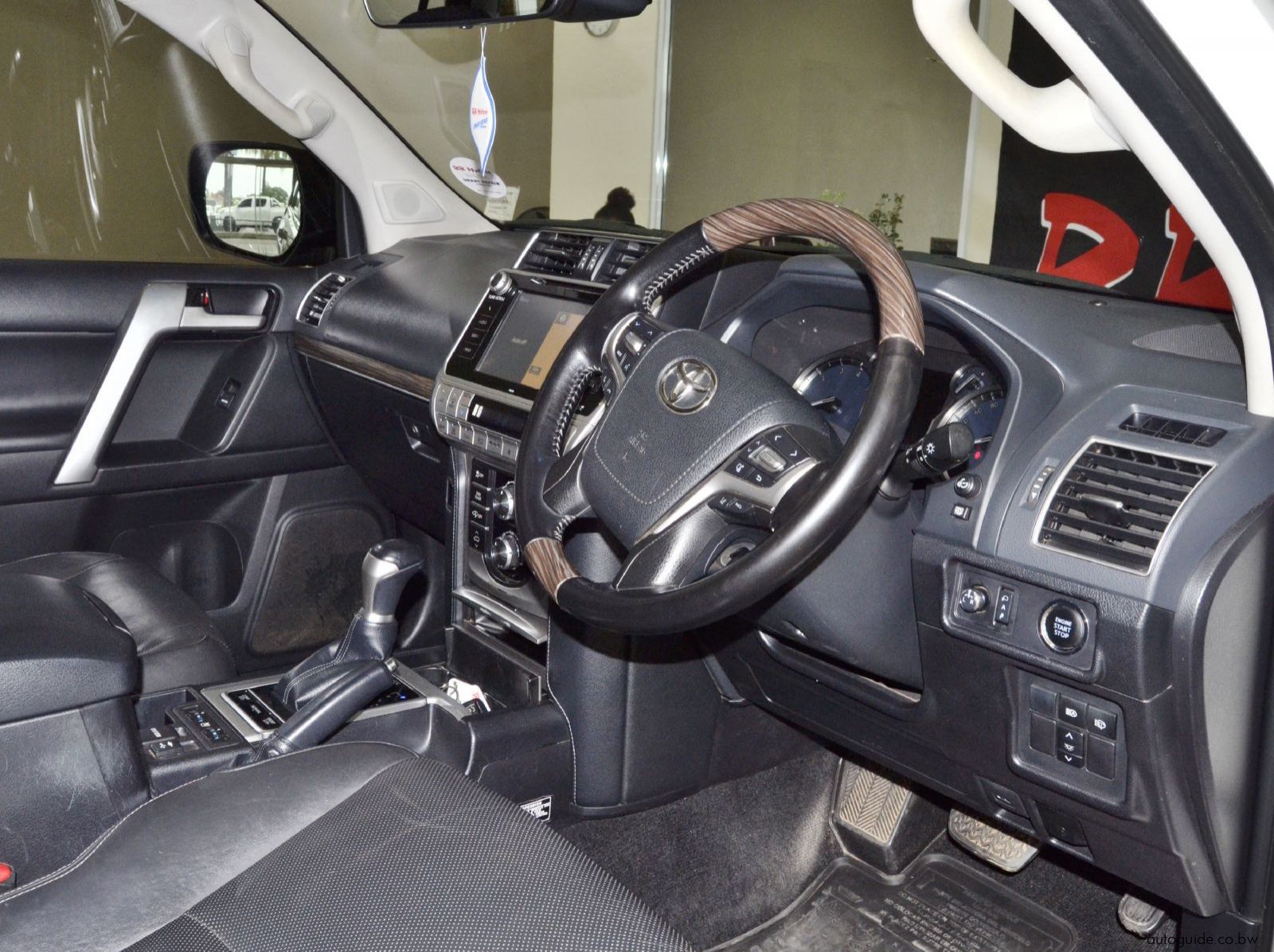 2018 Toyota Prado VX.L V6 pictures