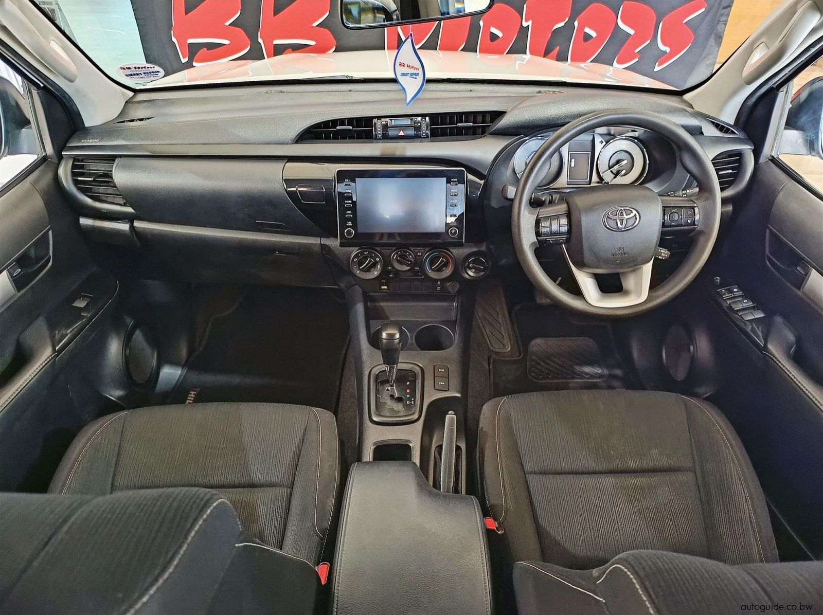 2023 Toyota Hilux Raider GD-6 2.4 4x4 AT pictures