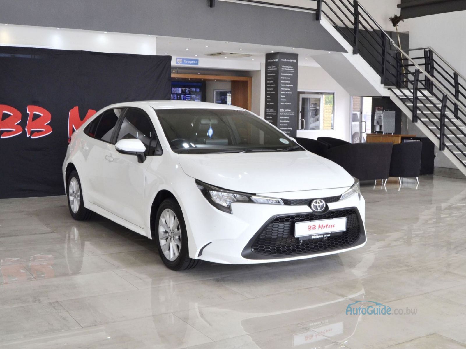 2020 Toyota Corolla XS pictures