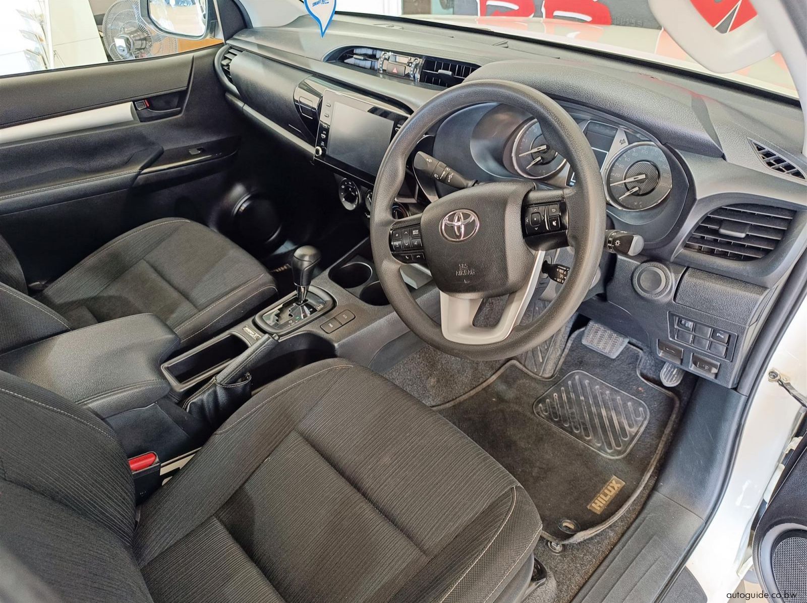 2024 Toyota Hilux Raider-X GD-6 2.4 4x4 AT pictures