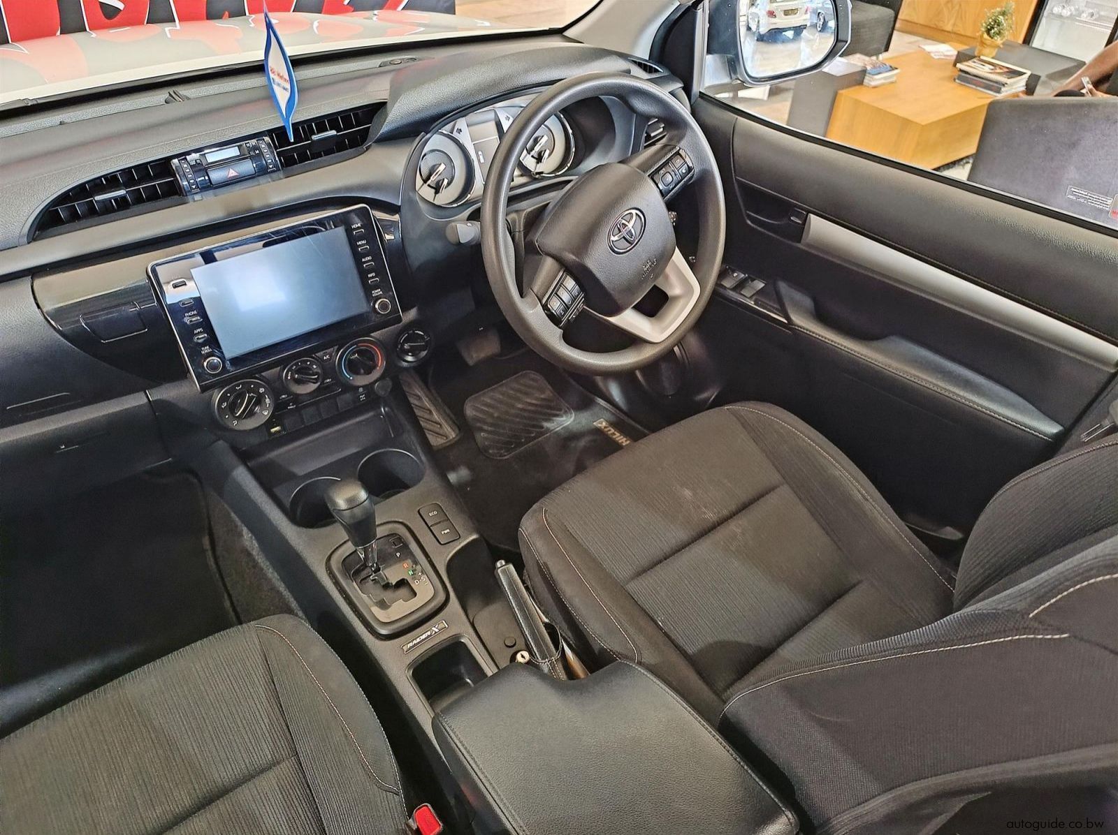 2024 Toyota Hilux Raider-X GD-6 2.4 4x4 AT pictures