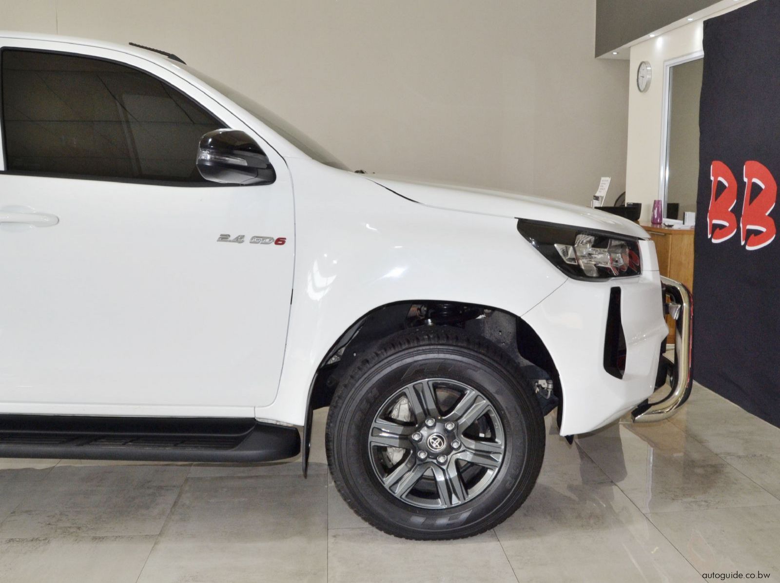 2024 Toyota Hilux GD6 pictures