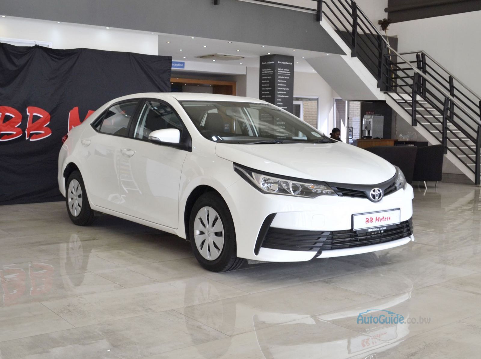 2023 Toyota Corolla Quest pictures