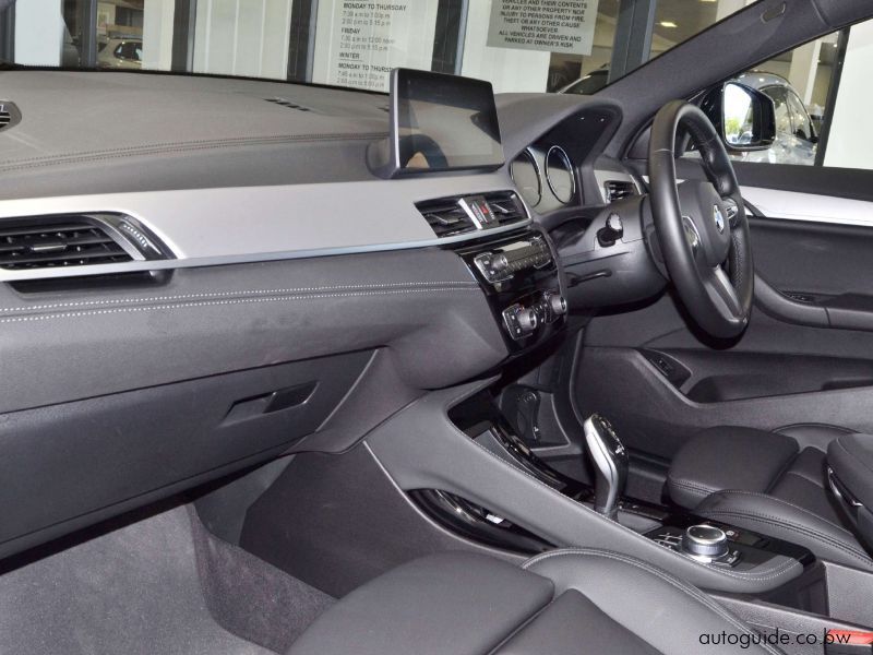 2022 BMW X2 SDrive 18i photo