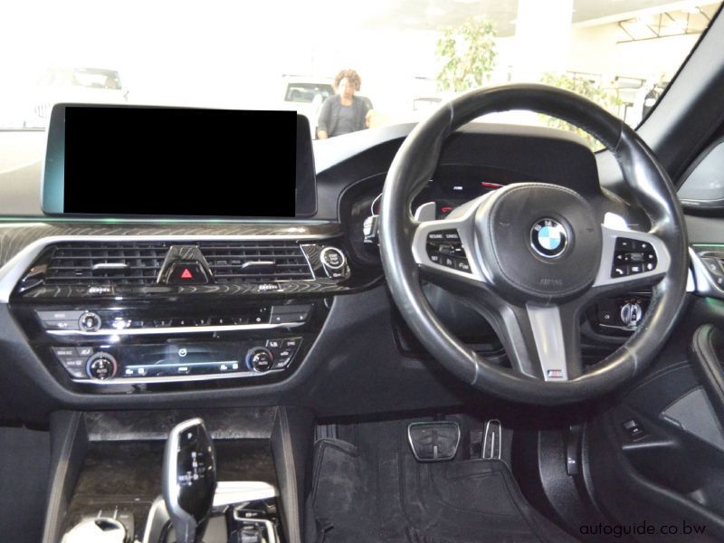 2021 BMW 520d photo