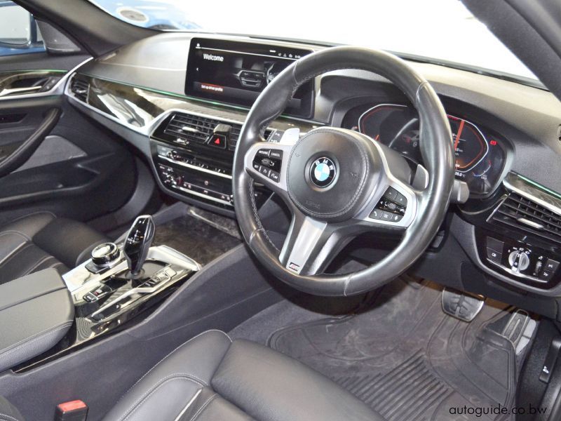 2021 BMW 520d photo