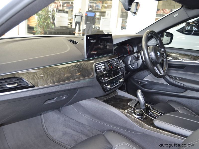 2021 BMW 520d photo