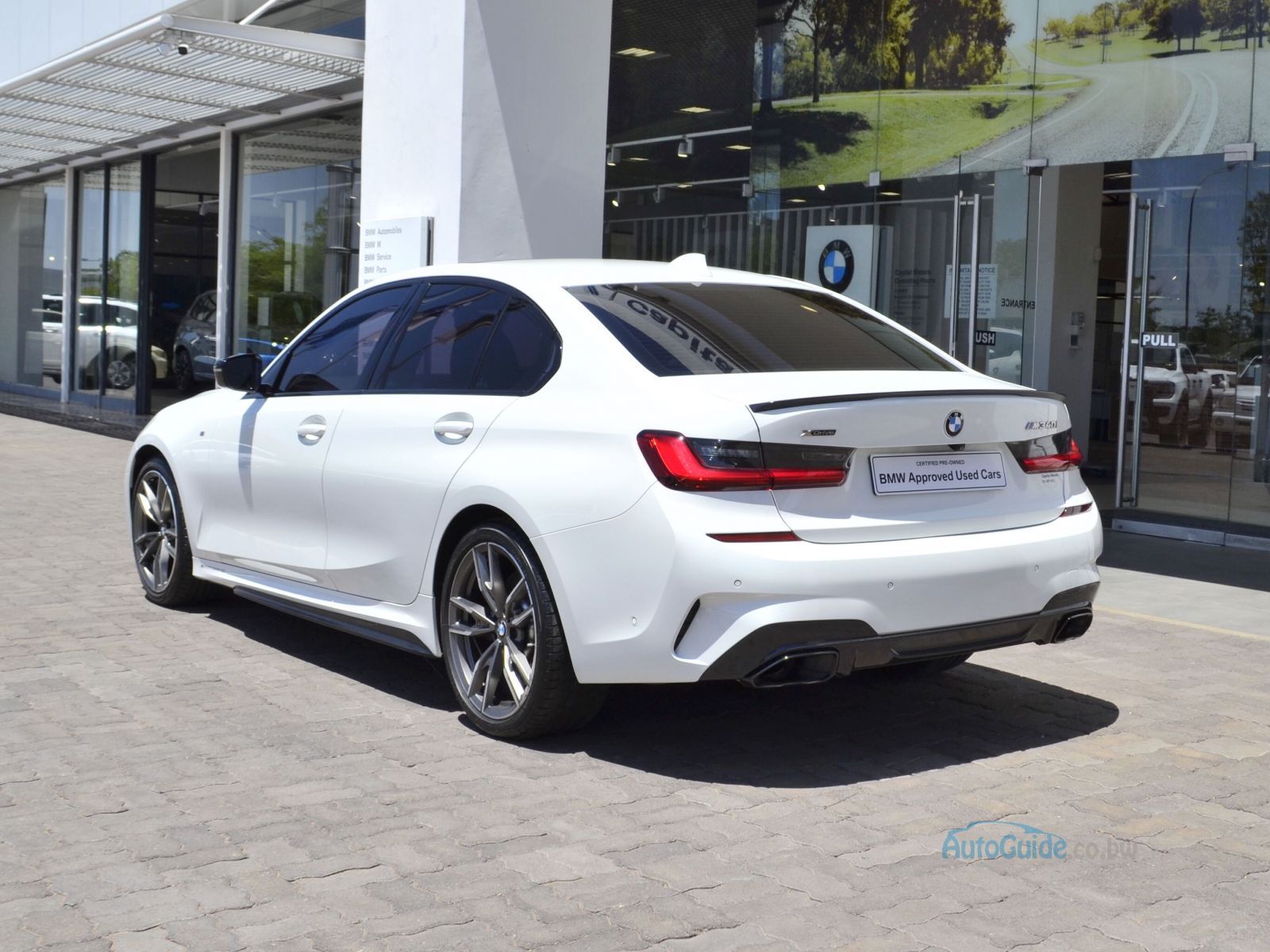 2020 BMW M340i xDrive photo