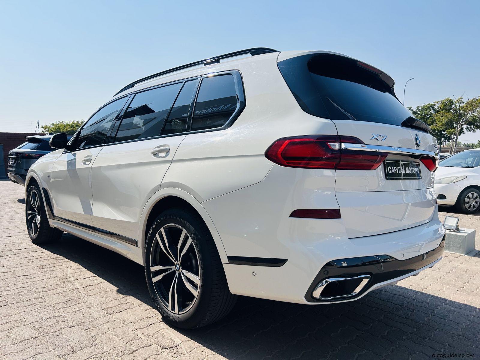 2020 BMW X7 xDrive30d photo