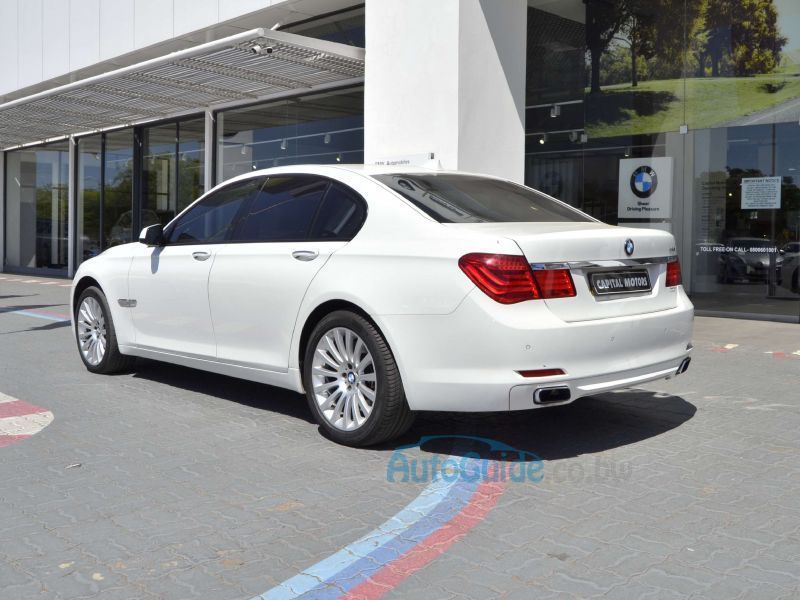 2009 BMW 750i photo