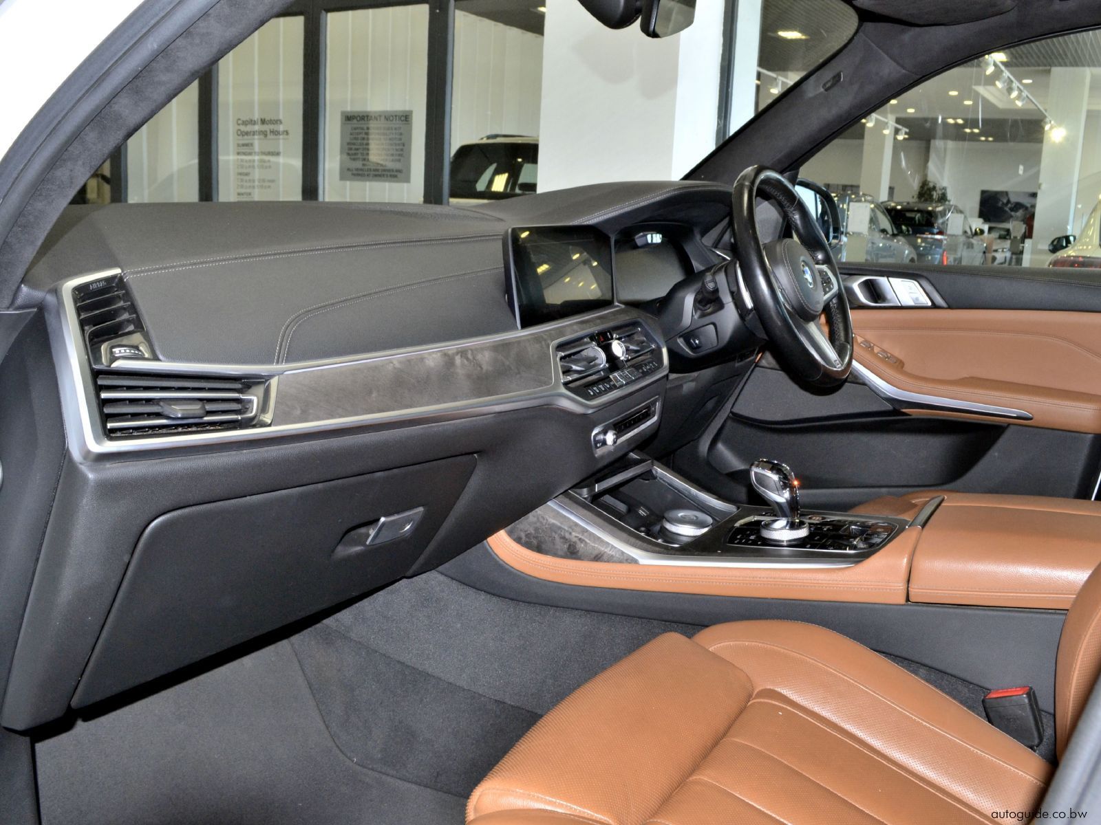 2019 BMW X7 M50 d photo