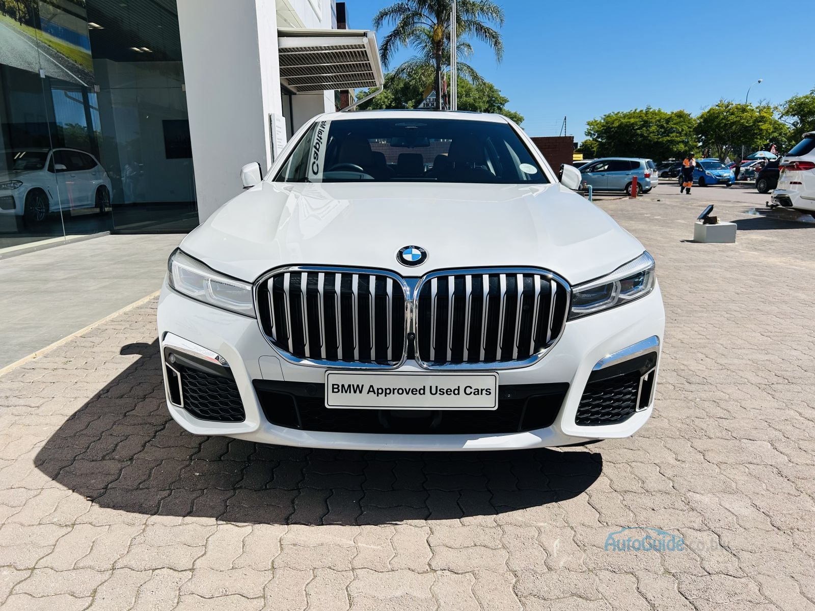 2019 BMW 750Li xDrive photo