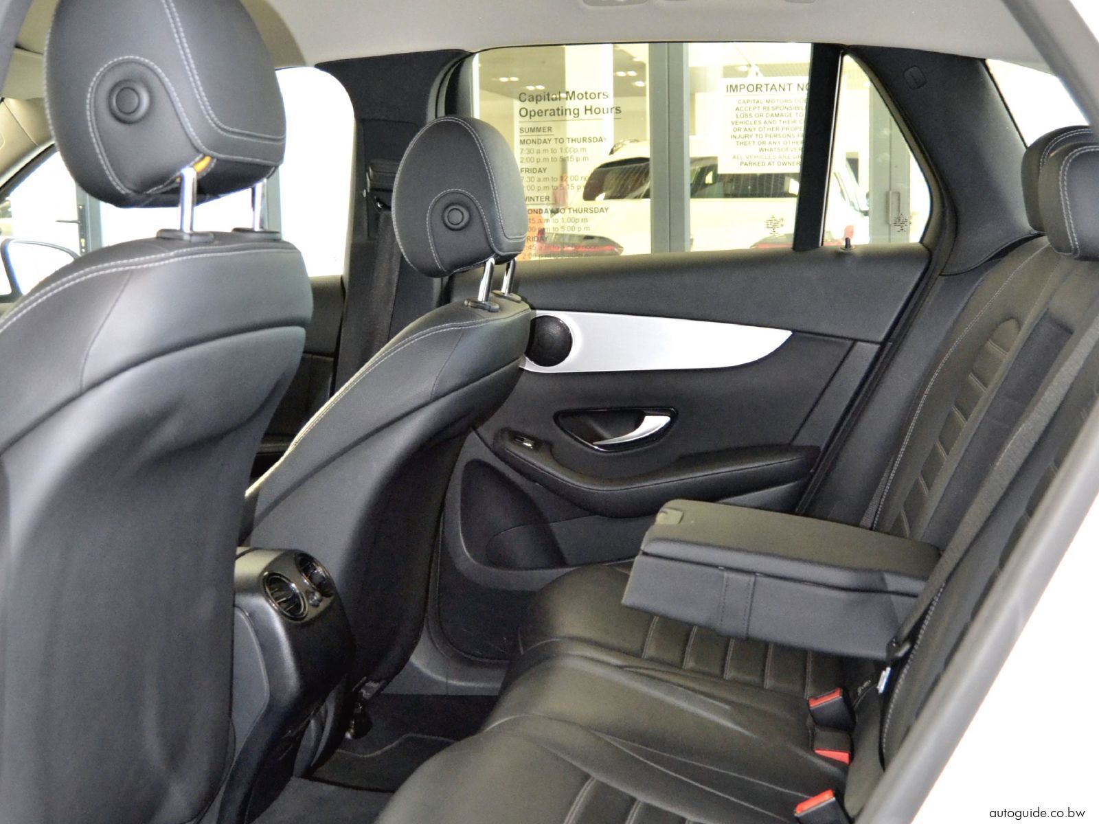 2017 Mercedes-Benz GLC 250 4Matic photo