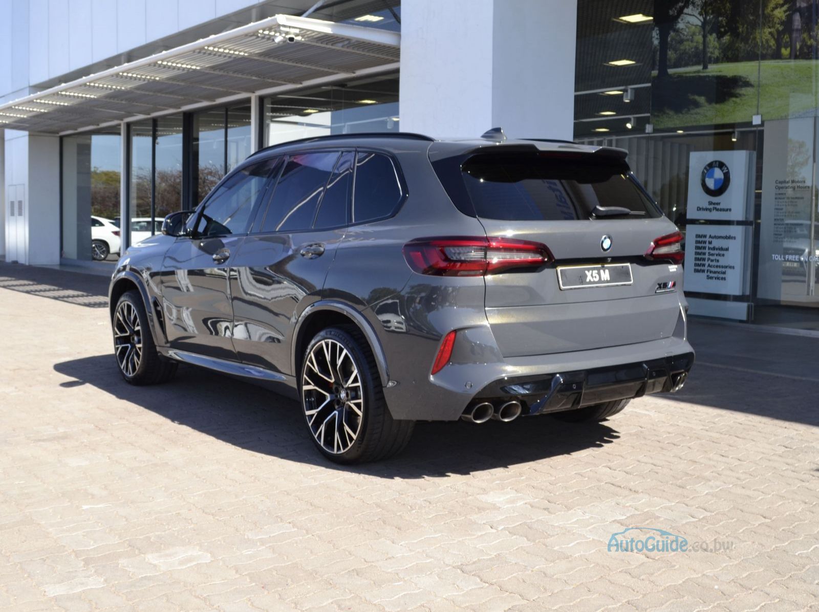 2022 BMW X5 M Competition pictures
