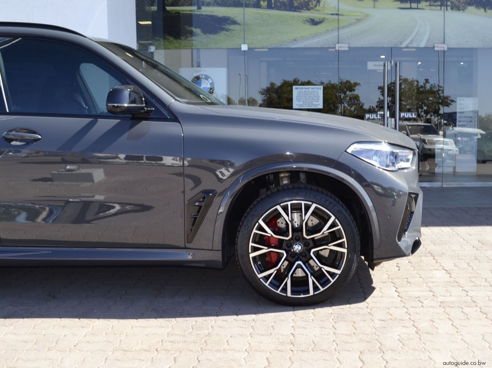 2022 BMW X5 M Competition pictures
