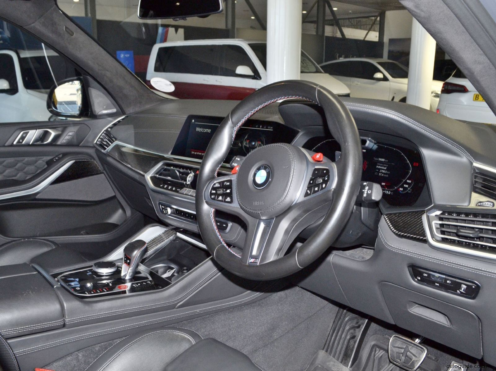 2022 BMW X5 M Competition pictures