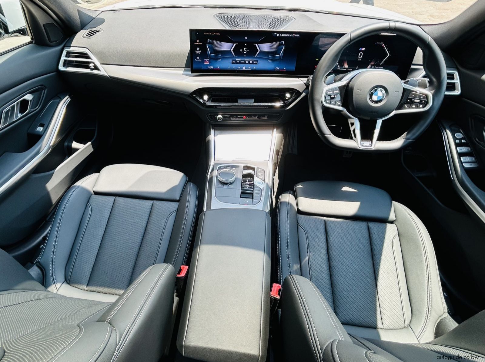 2025 BMW 320i LCI pictures