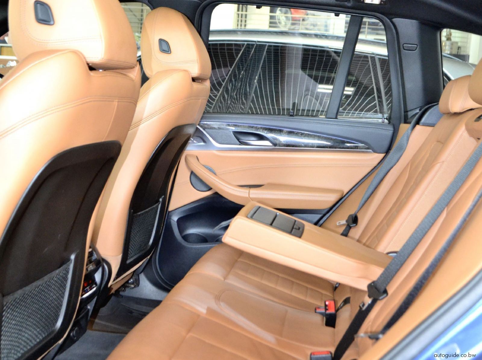 2019 BMW X3 M40i pictures