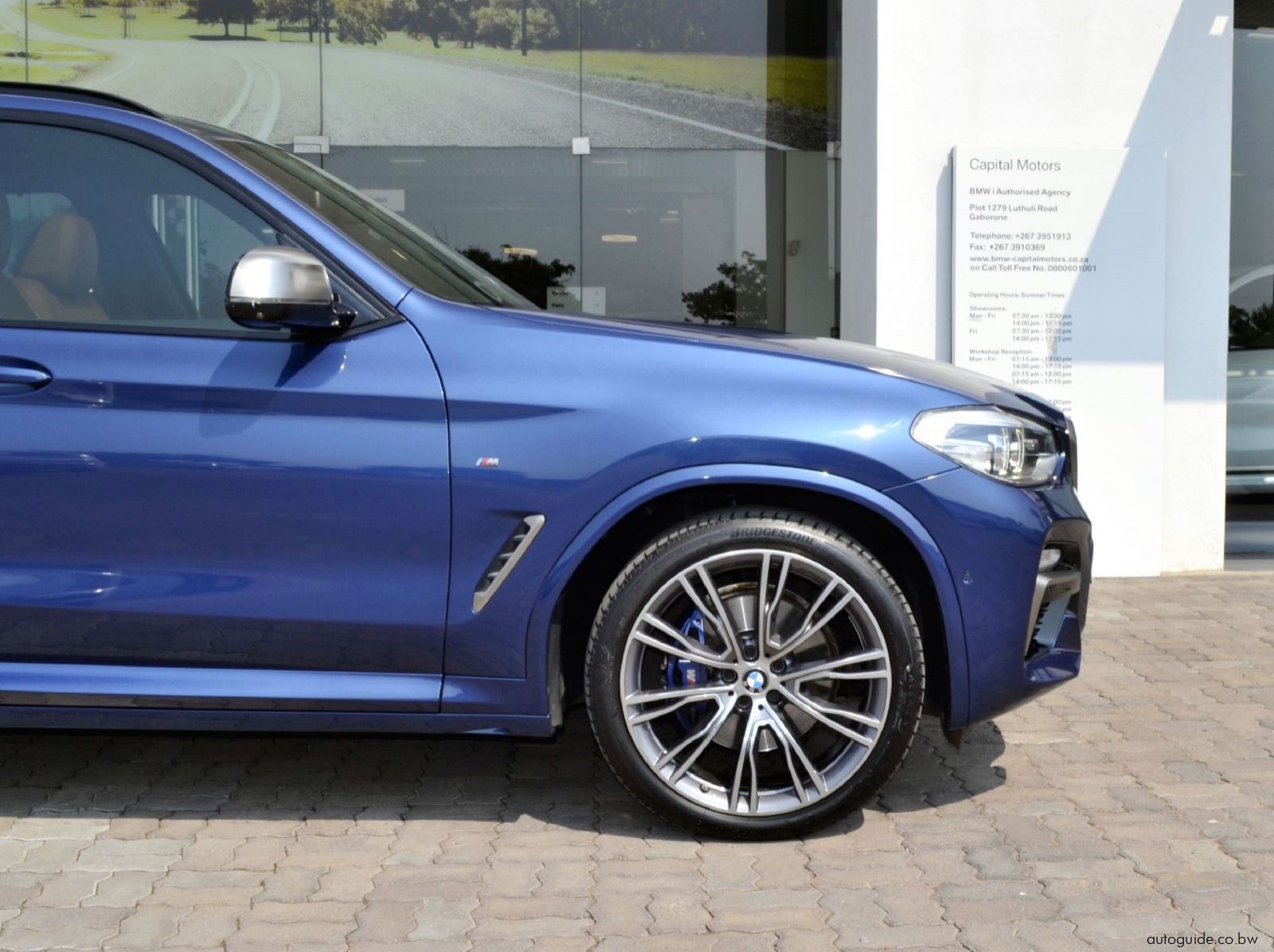 2019 BMW X3 M40i pictures
