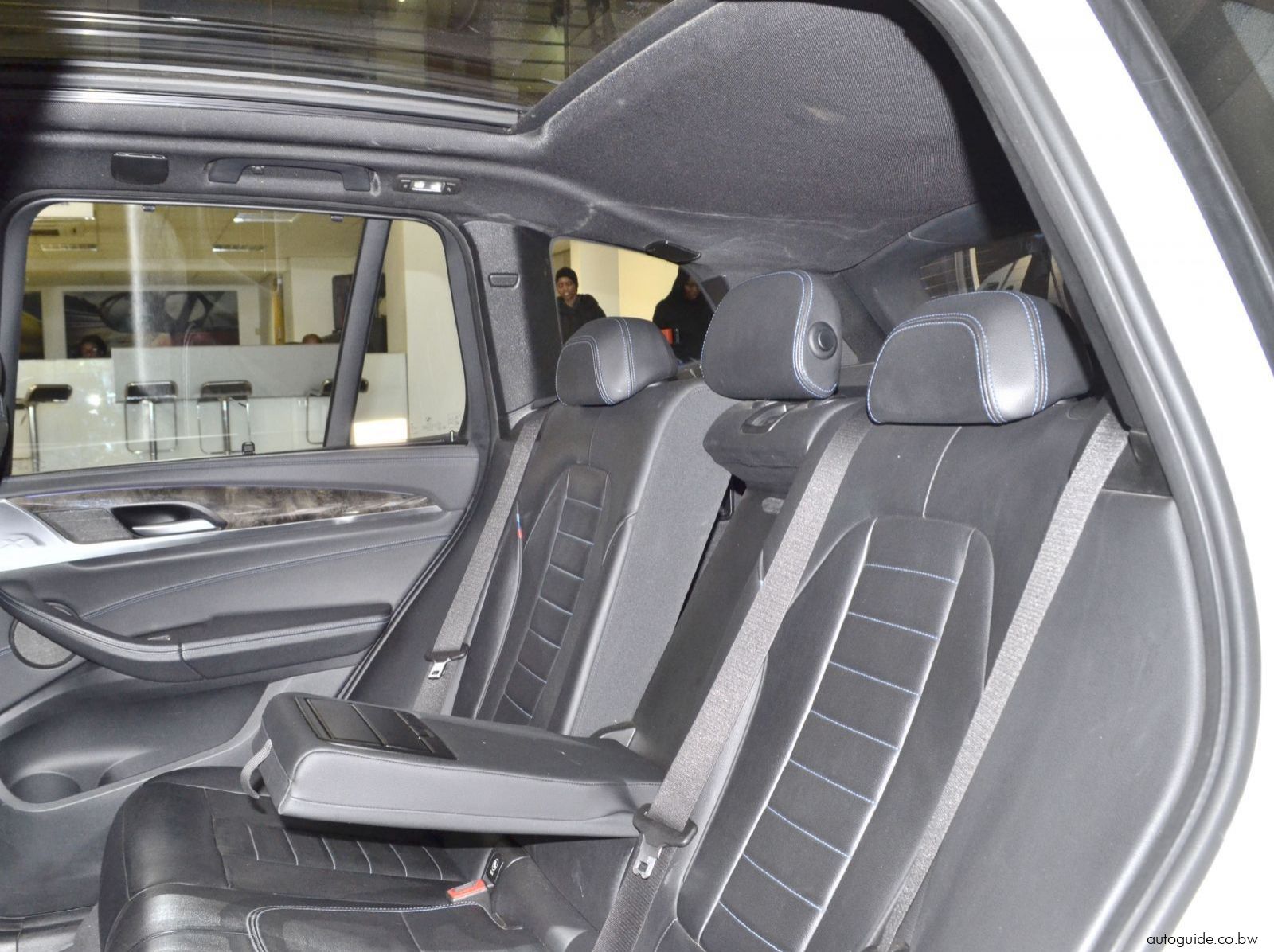 2021 BMW X3 20d pictures