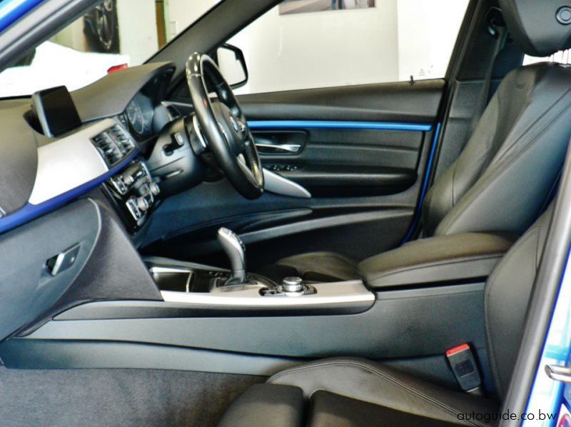 2016 BMW 320i pictures