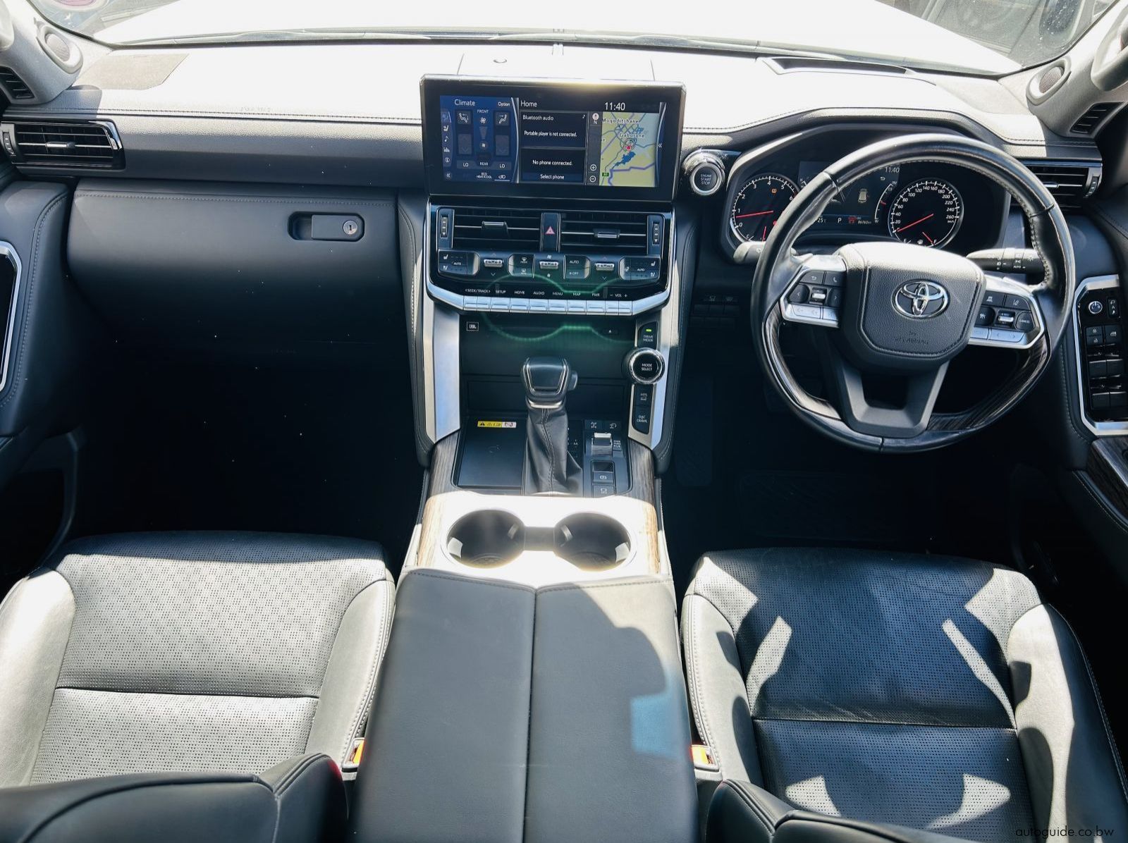 2021 Toyota Land Cruiser 300 Series ZX pictures