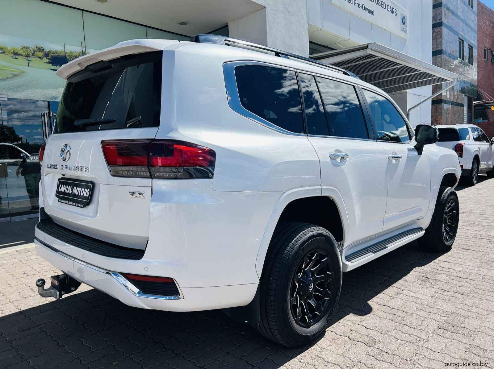 2021 Toyota Land Cruiser 300 Series ZX pictures