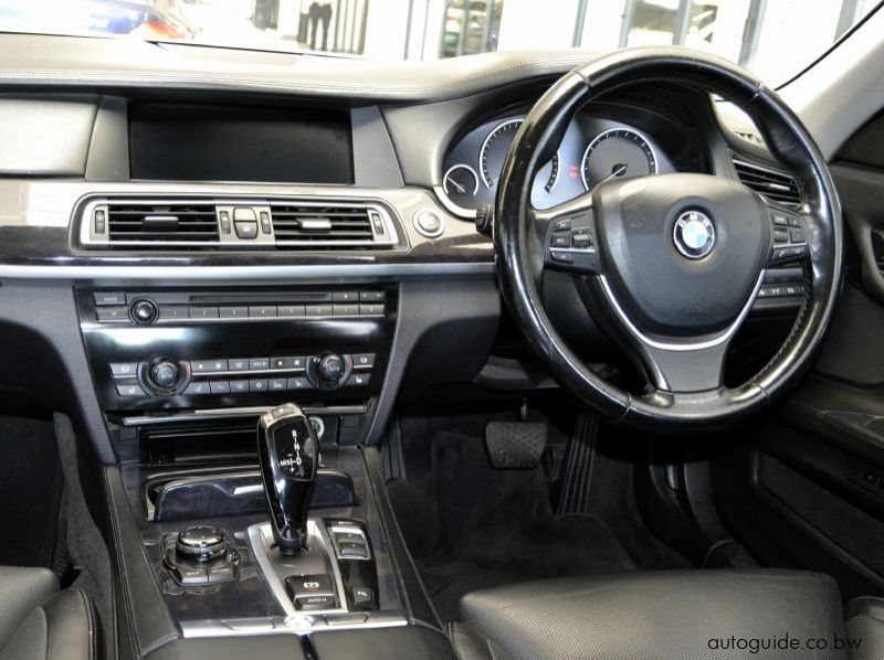 2009 BMW 750i pictures