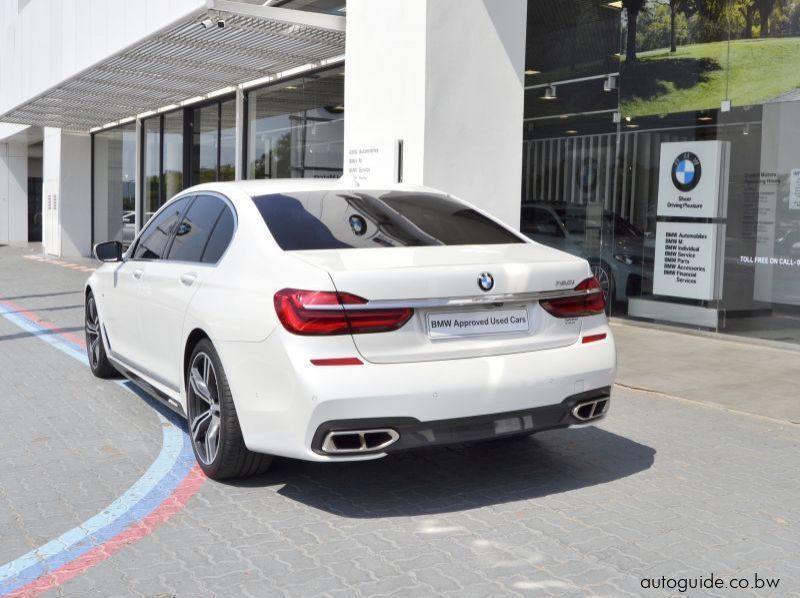 2018 BMW 750i pictures