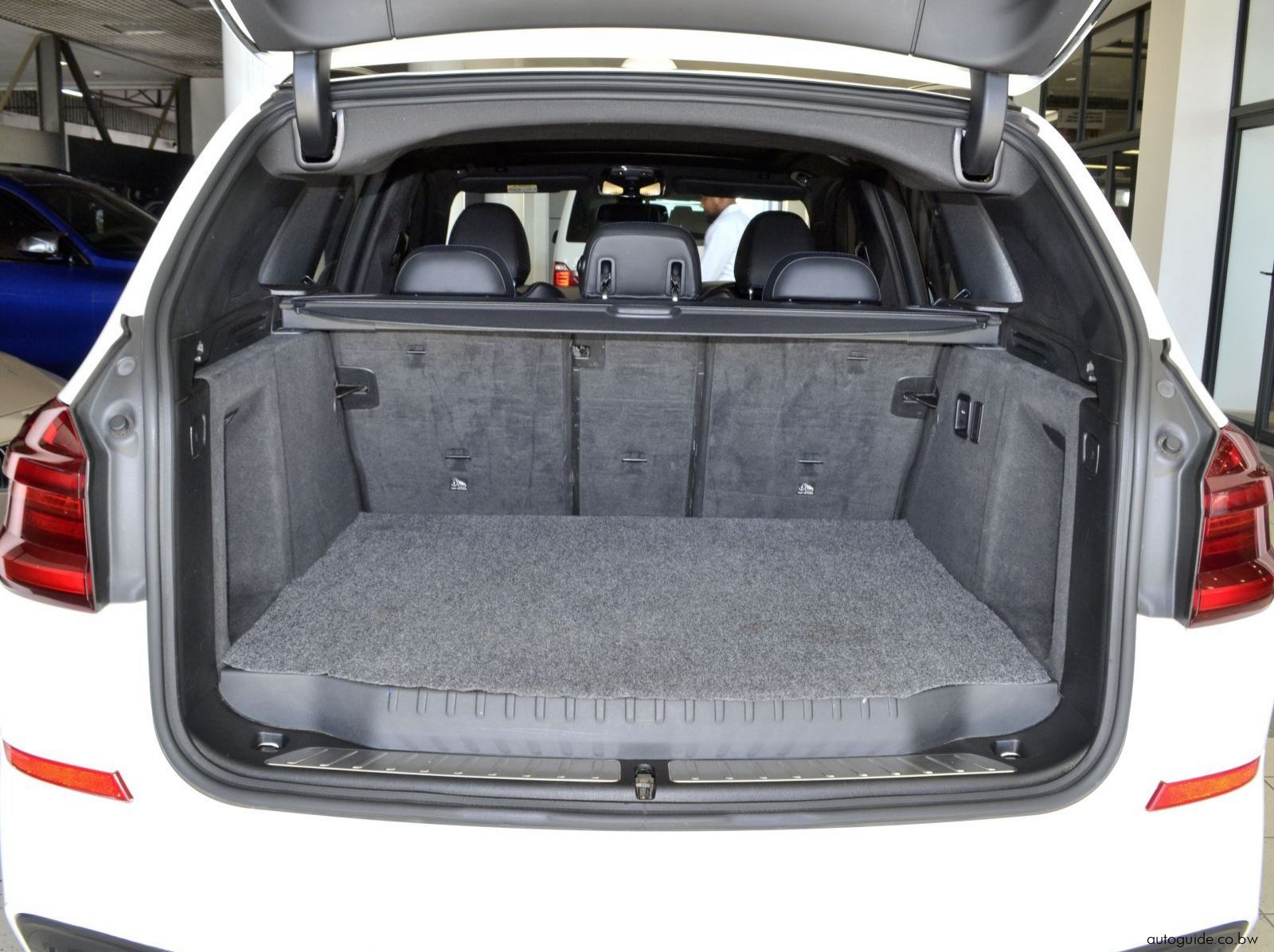 2019 BMW X3 M40d pictures