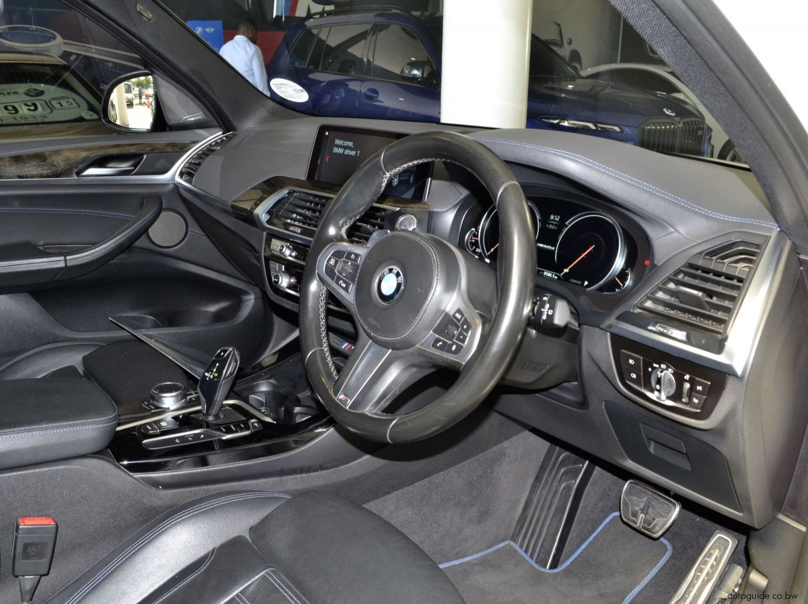 2019 BMW X3 M40d pictures