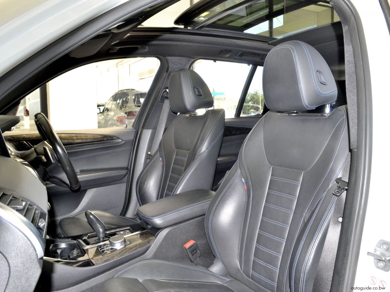 2019 BMW X3 M40d pictures