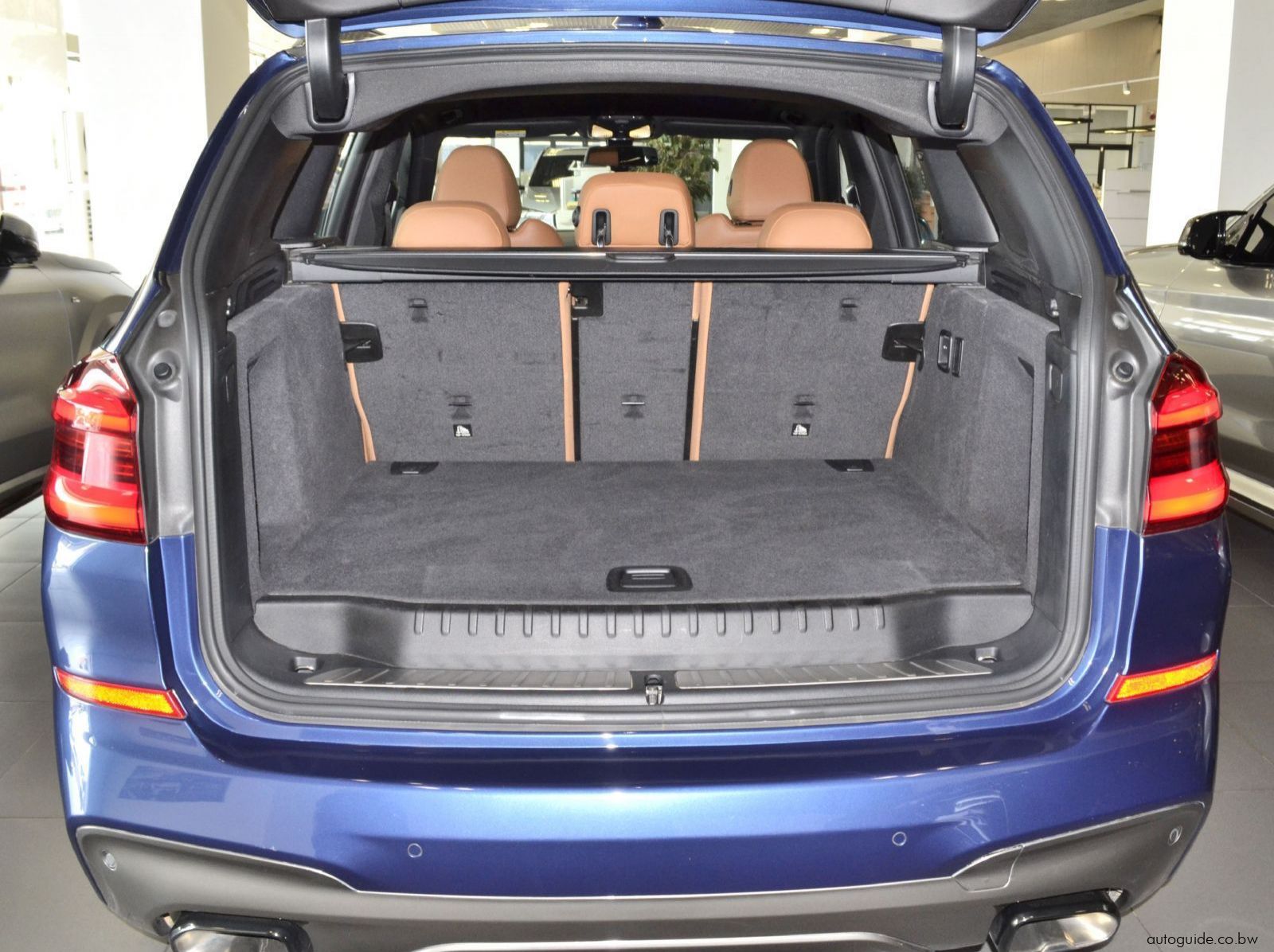 2019 BMW X3 M40i pictures