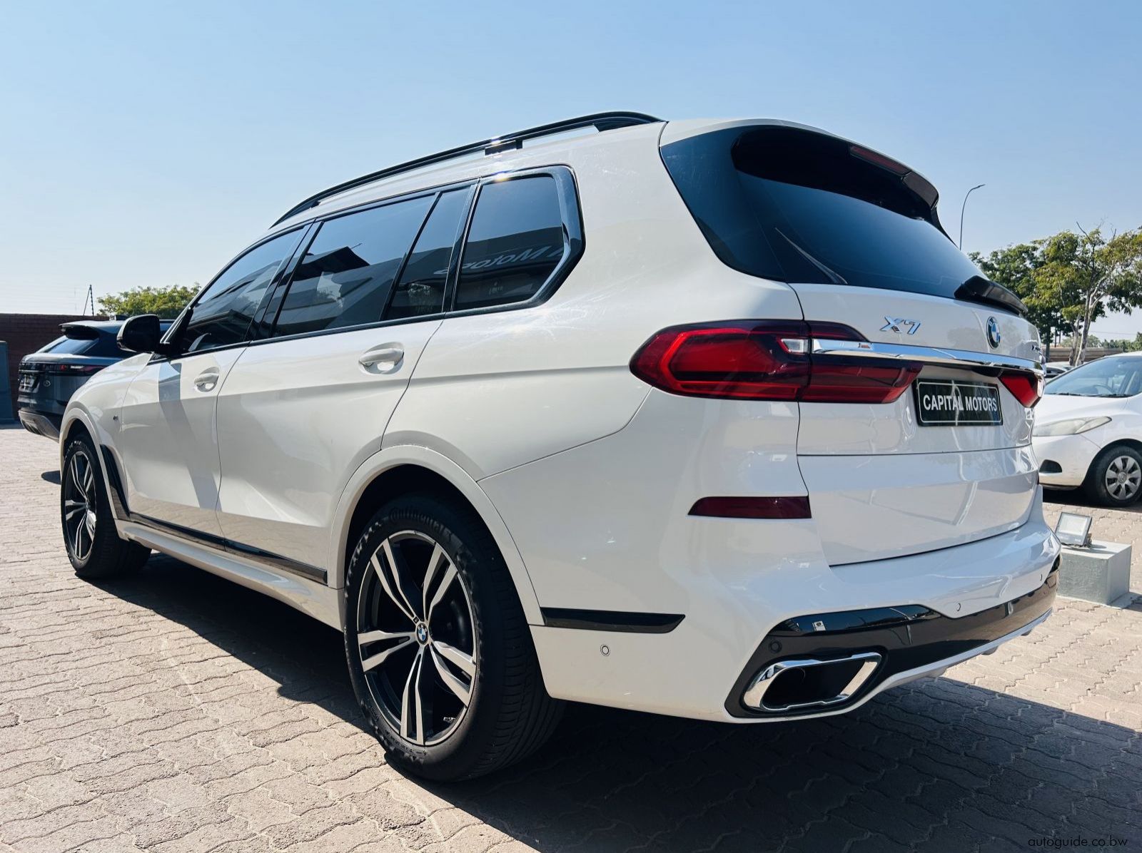 2020 BMW X7 xDrive30d pictures