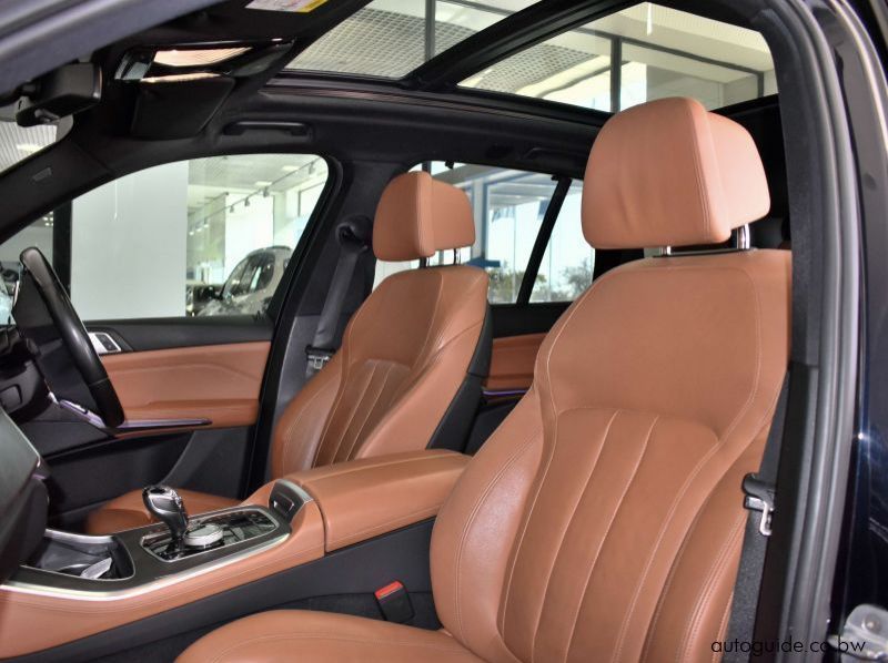 2019 BMW X5 XDrive 30D pictures