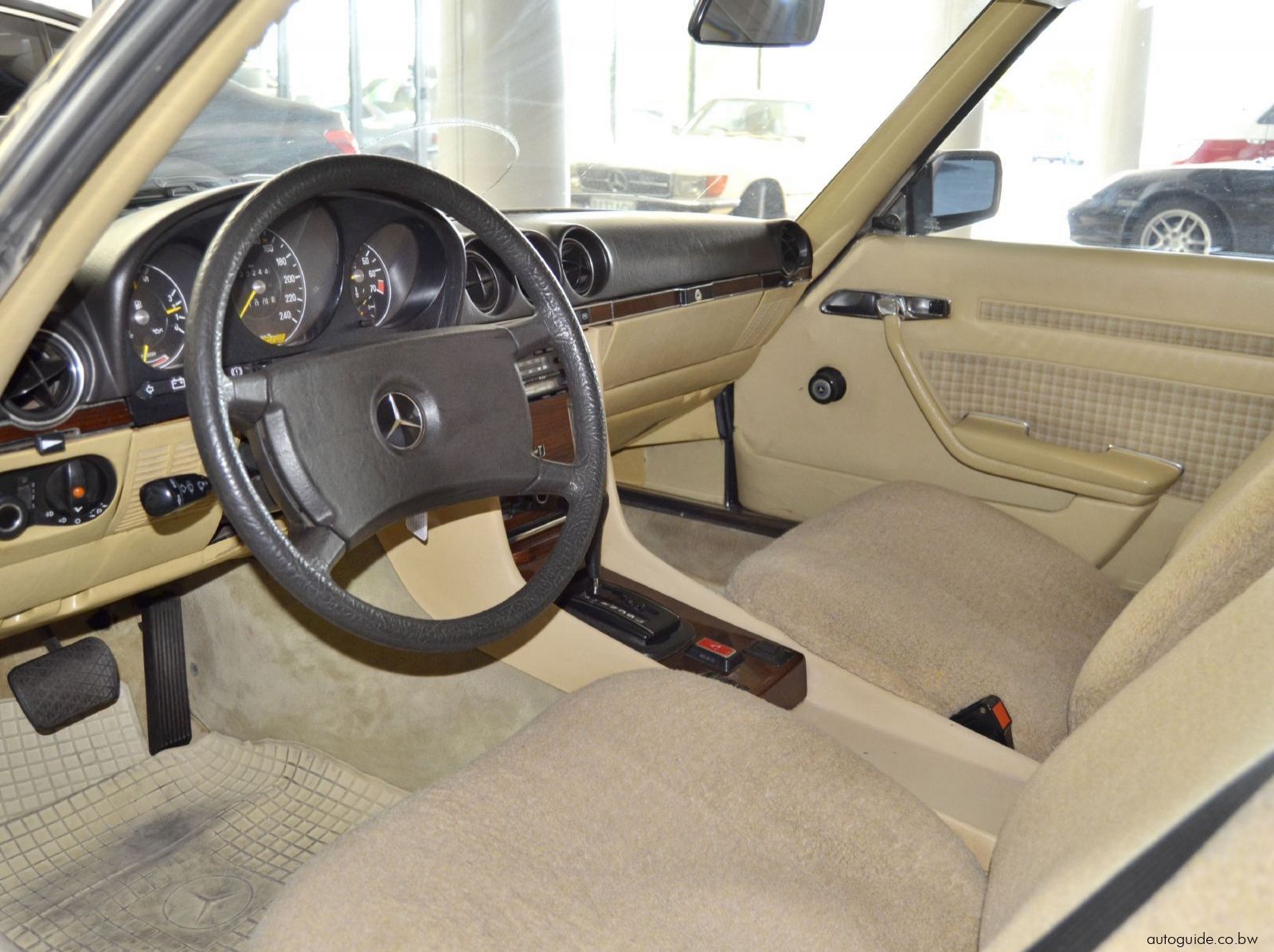 1980 Mercedes-Benz 280 SL pictures