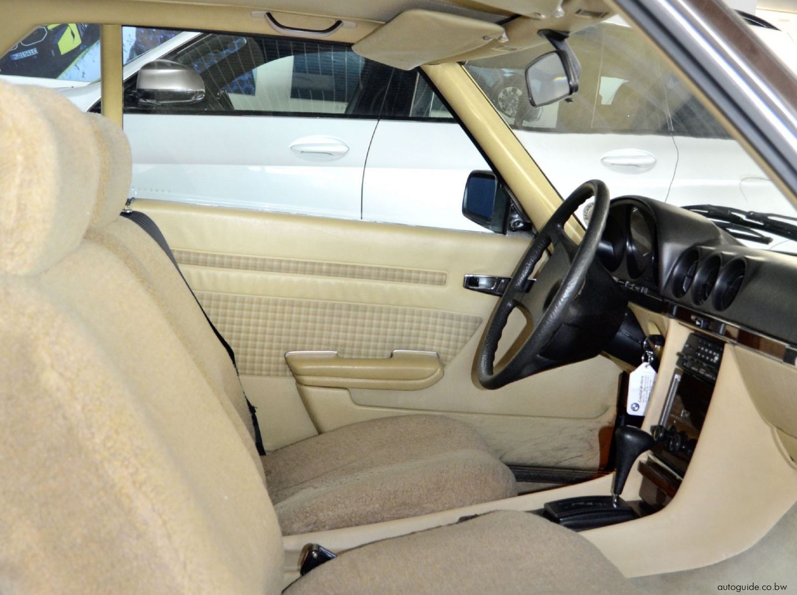 1980 Mercedes-Benz 280 SL pictures